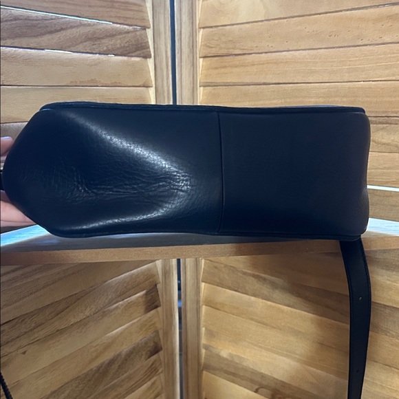 Madewell The Abroad Shoulder Bag, Black Leather Crossbody Purse - Picture 8 of 10